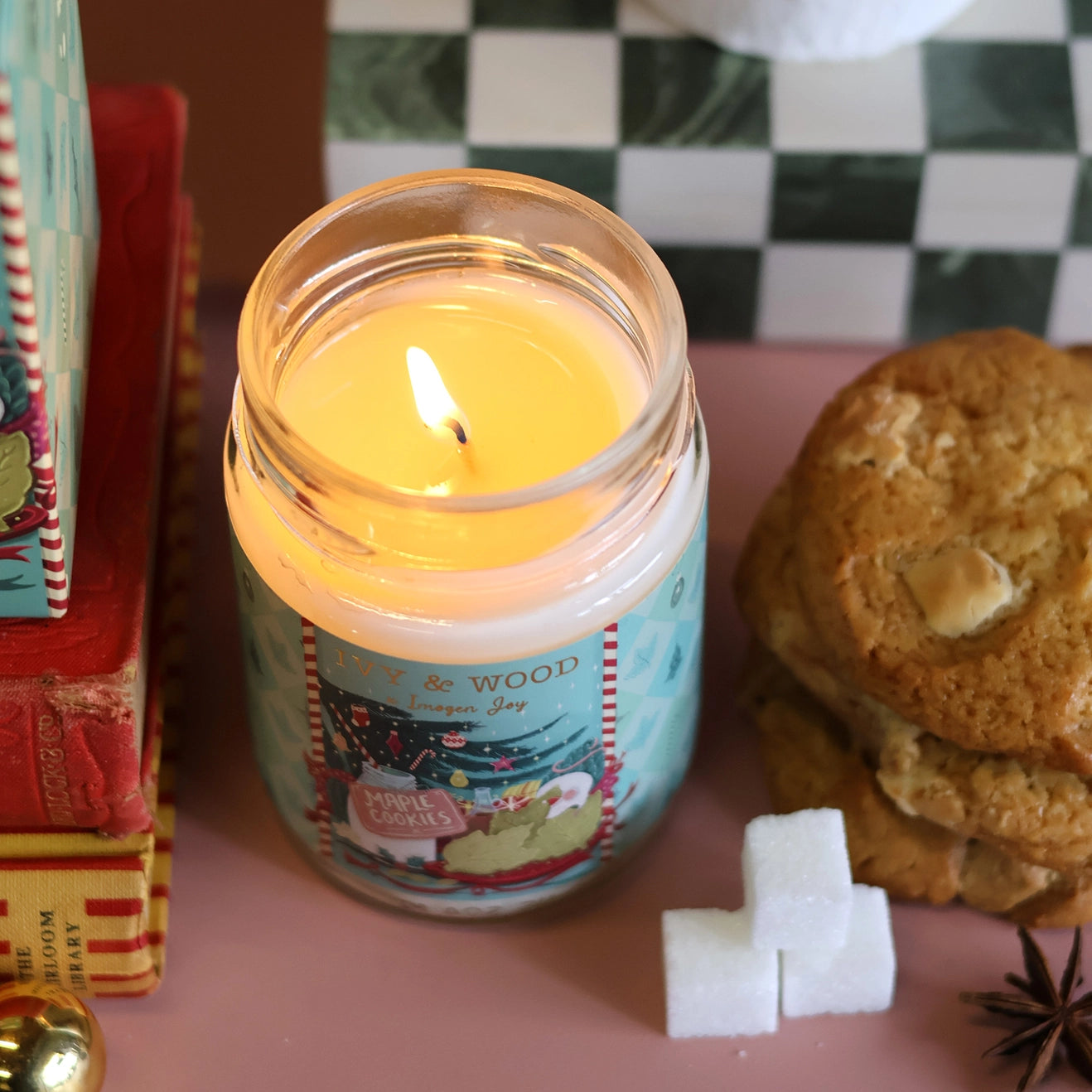 Maple Cookies Christmas Candle 250g - SEPTEMBER ARRIVAL