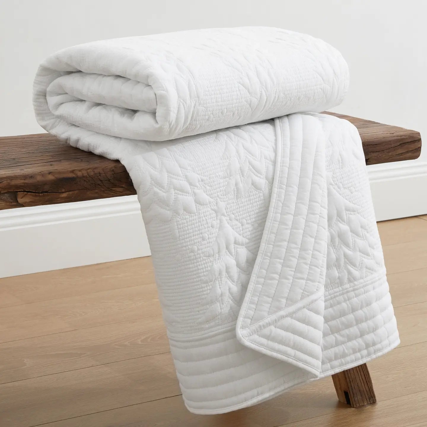 Winter White Christmas Tree Quilted Throw