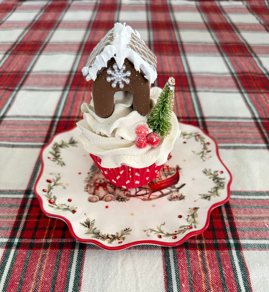 Gingerbread Christmas Fake Bake Cupcake