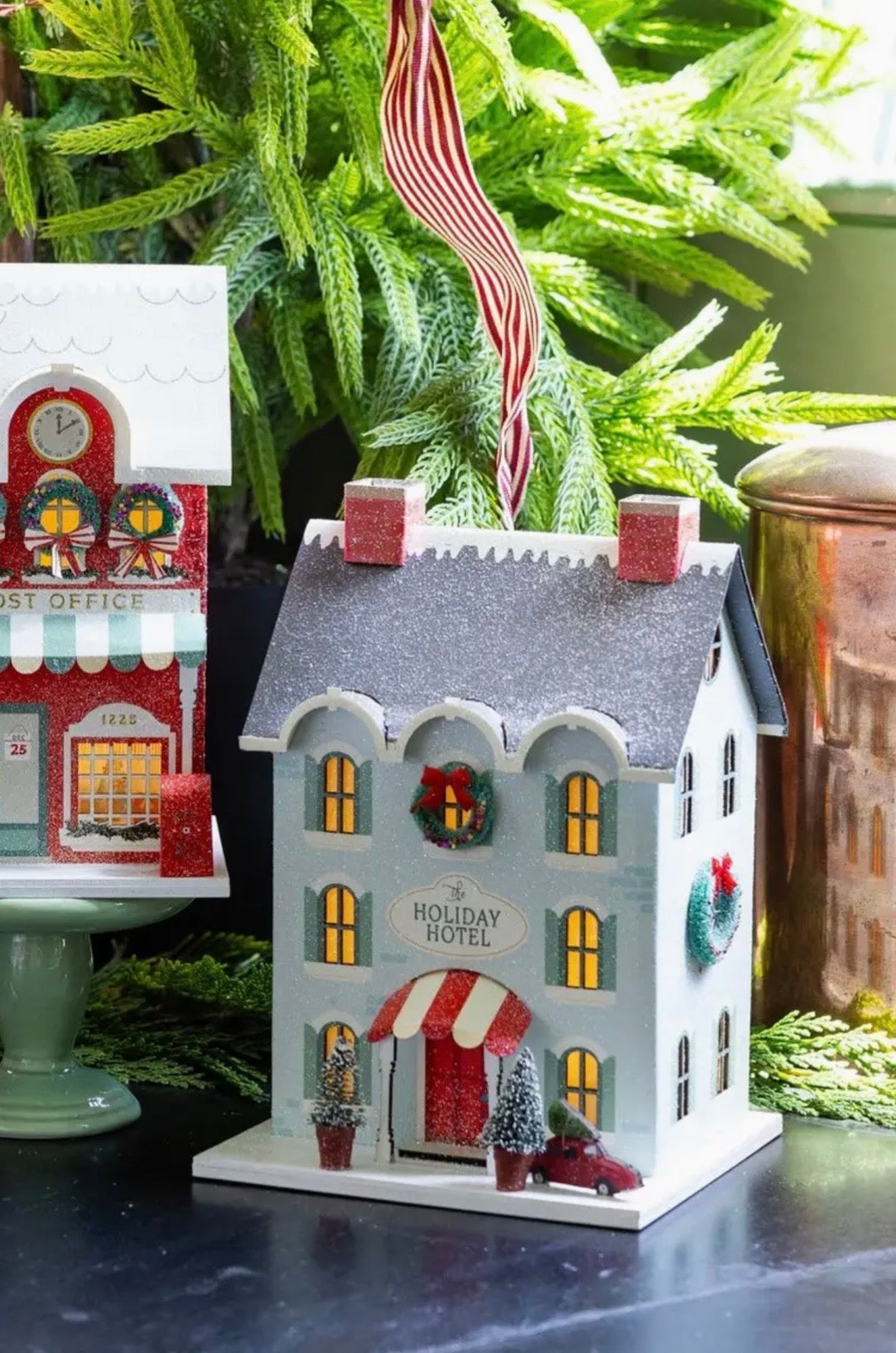 PRE ORDER - Christmas Holiday Light Up Hotel - 2026 OCTOBER ARRIVAL