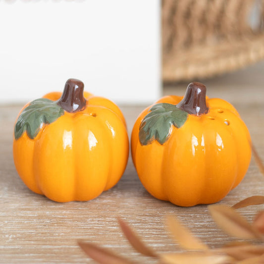 Autumn and Fall Pumpkin Salt and Pepper Shakers - MID MAY ARRIVAL